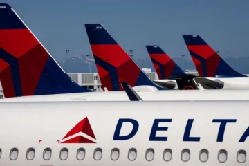 Delta Flight DL275 Diverted LAX